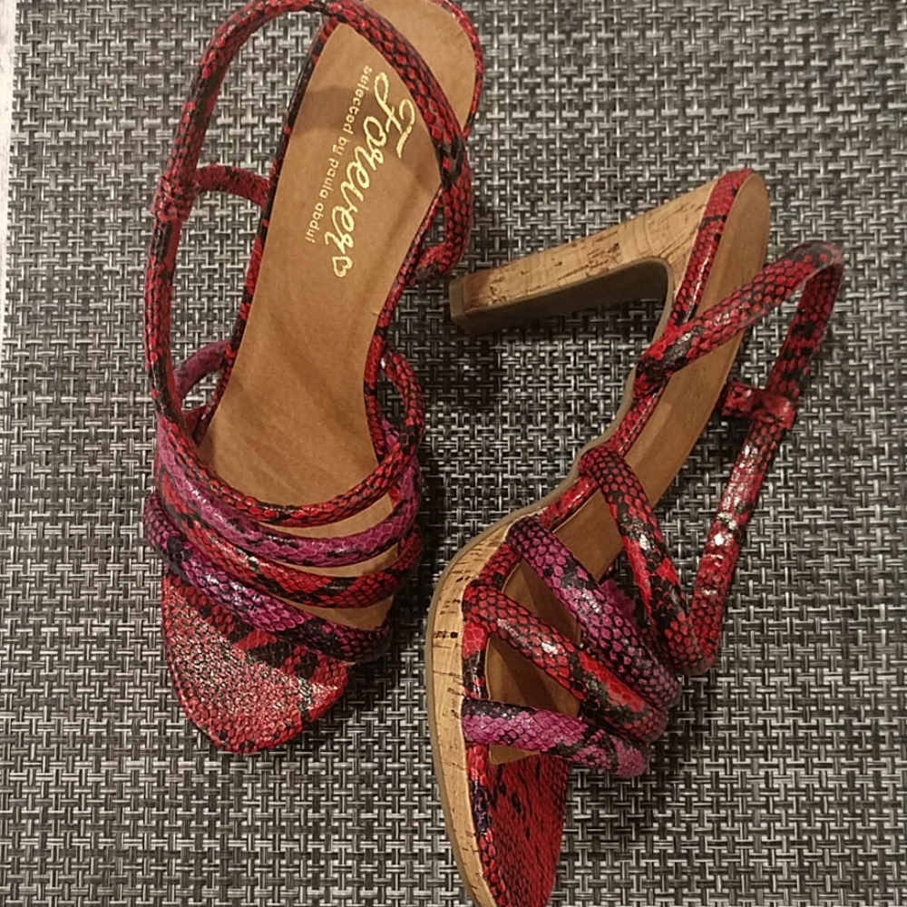 NWT Forever by Paula Abdul Red Snakeskin Heels